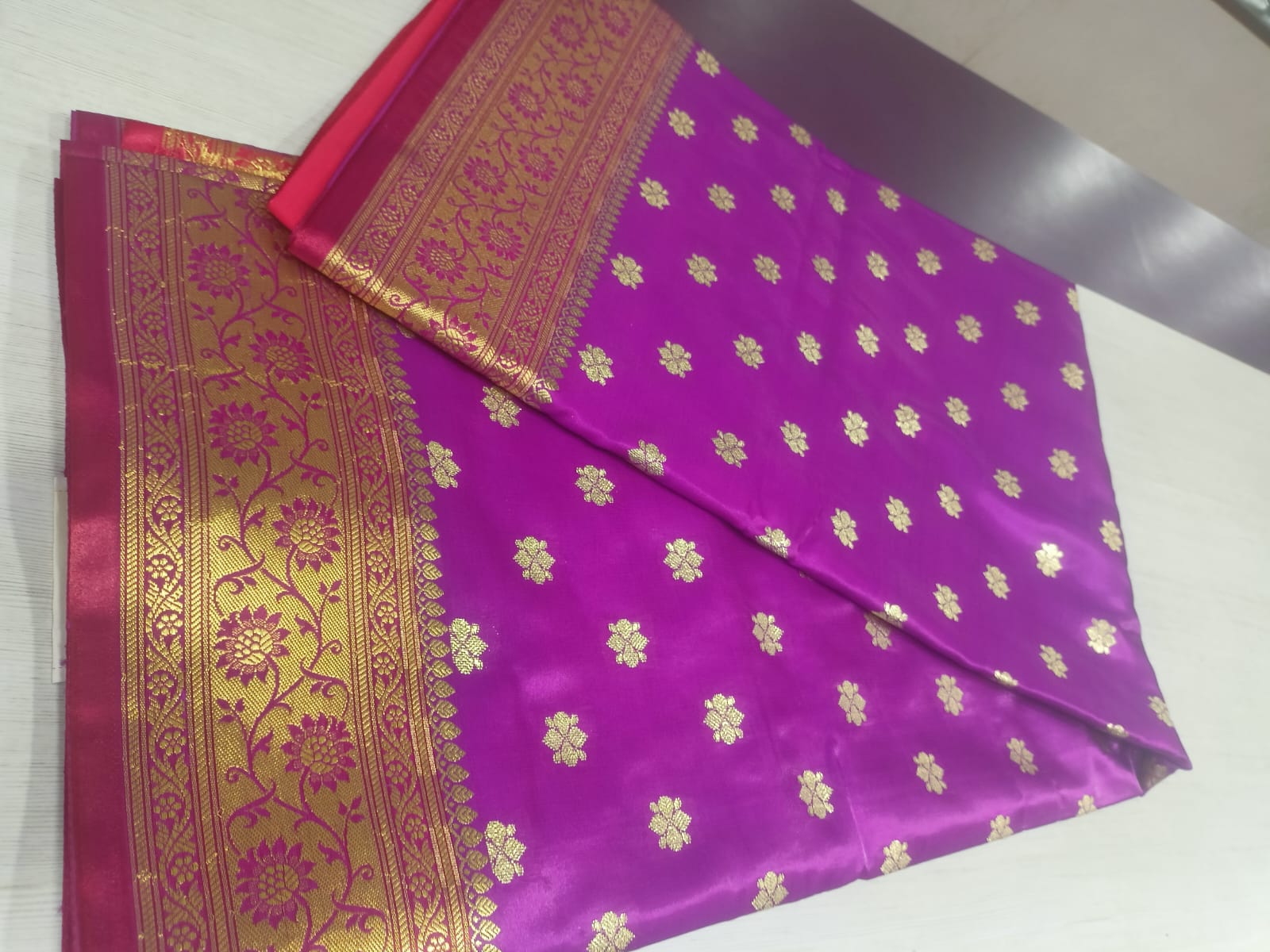 Juss Apparels Banarasi Bridal Wedding Saree