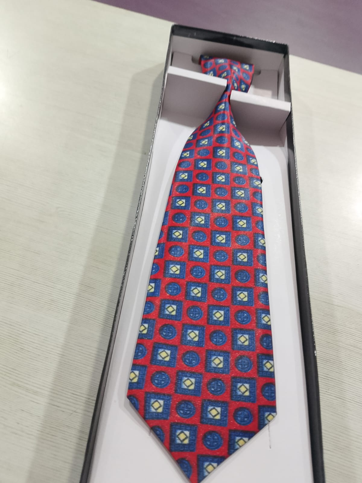 Premium Red Patterned Men’s Tie – Stylish Formal Neck Tie for Office, Wedding & Business Wear | Juss Apparels (JTIE5)